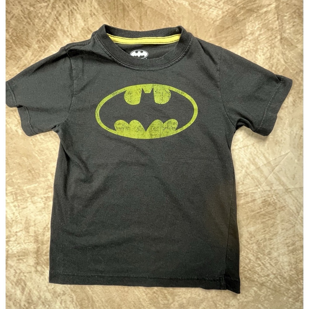 Size 4T Black Batman  Graphic T-Shirt